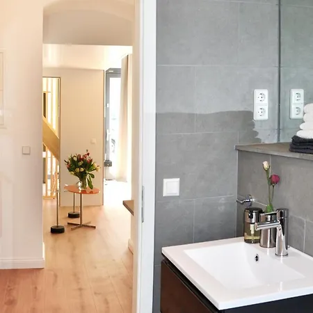 Stylish New Cube Loft By Berlin-Wall-Apartments Экстерьер фото