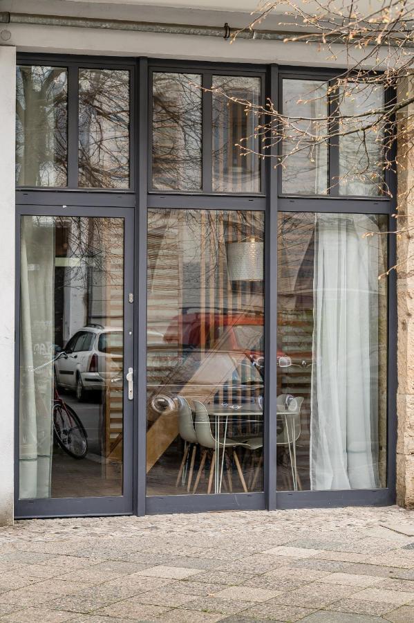 Апартаменты Stylish New Cube Loft By Berlin-wall-apartments